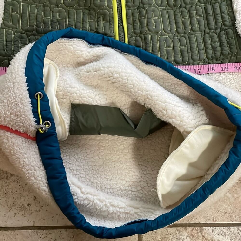 UGG Iggy Sherpa Half Zip Pullover - Picture 16 of 16